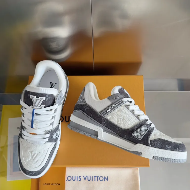 Louis Vuitton Shoe 